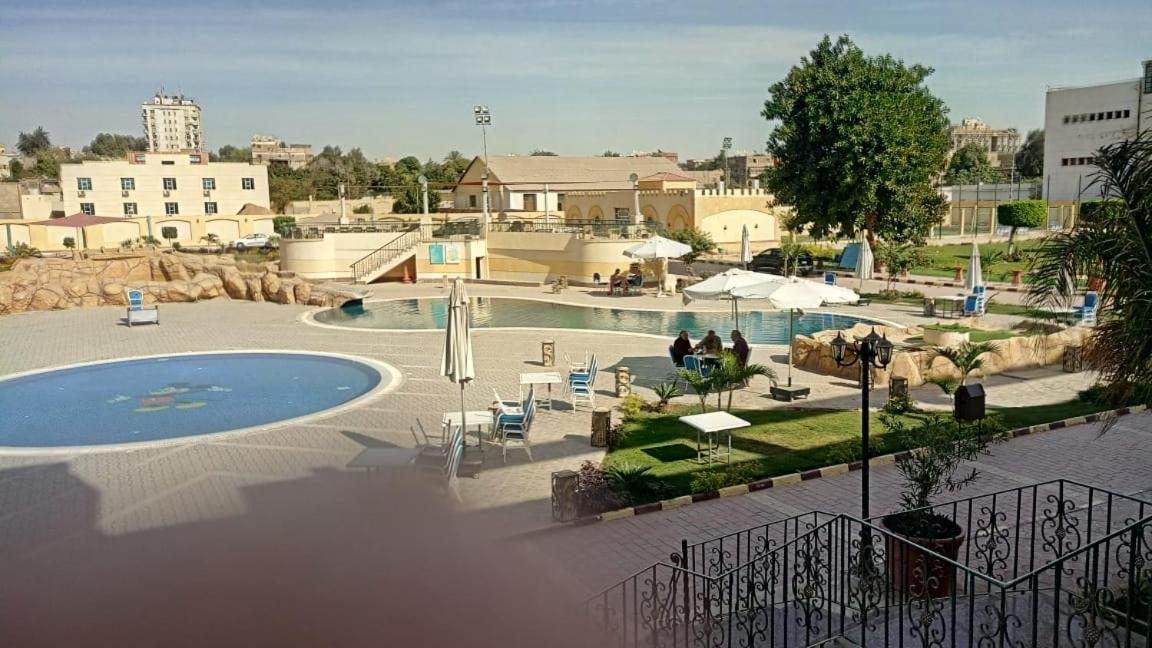 Horizon Loaloat Elnile Hotel Cairo Exterior photo
