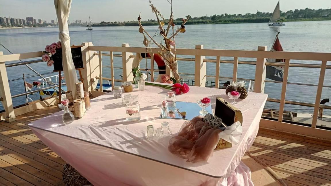 Horizon Loaloat Elnile Hotel Cairo Exterior photo